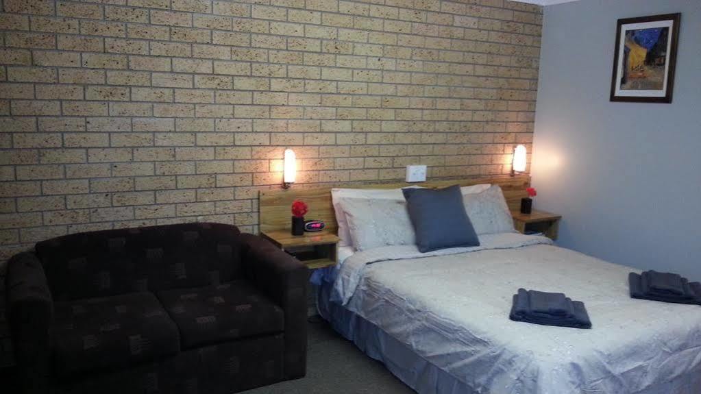 Three Ways Motel Gilgandra Extérieur photo